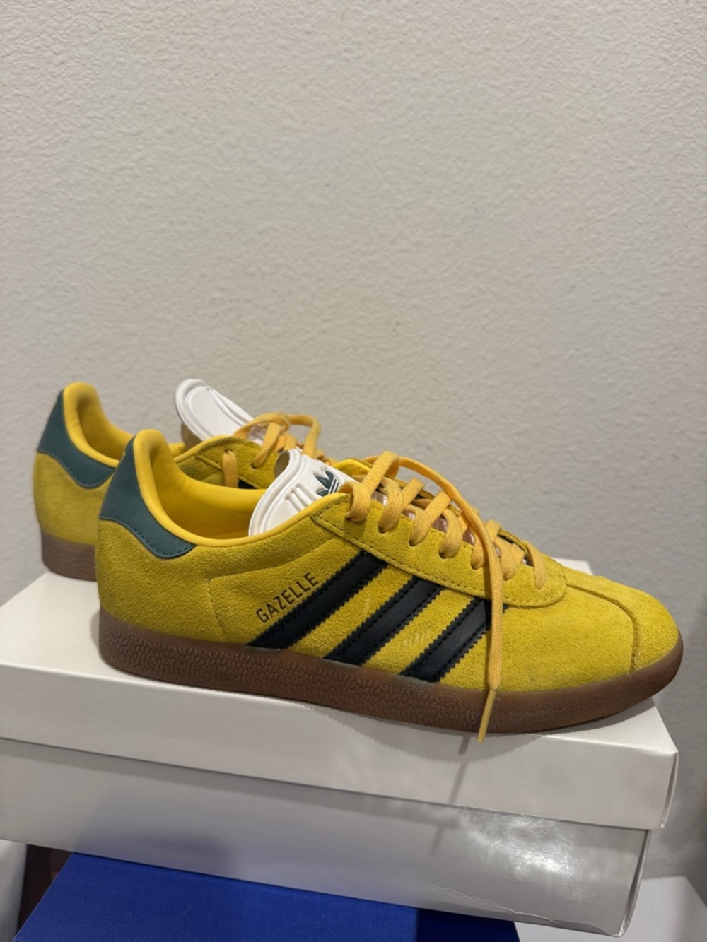 Adidas Gazelle Suede Sneakers - Yellow/Black